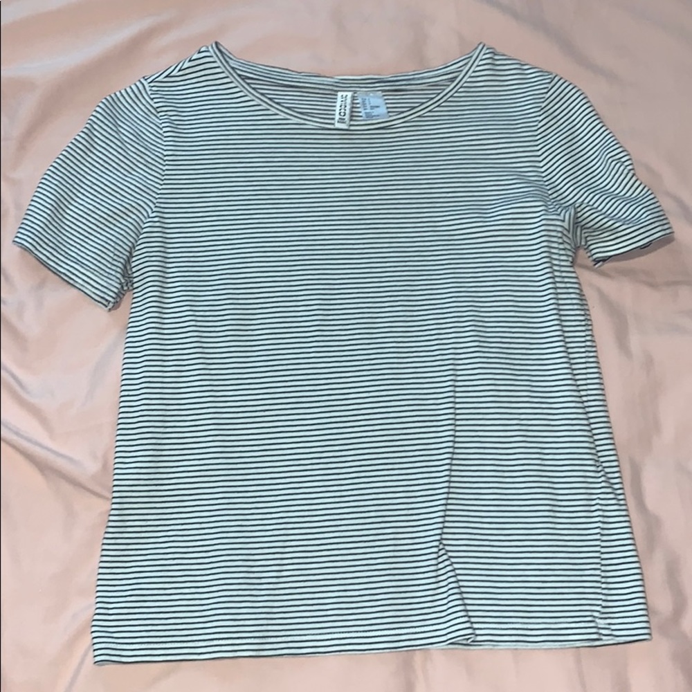 striped shirt!